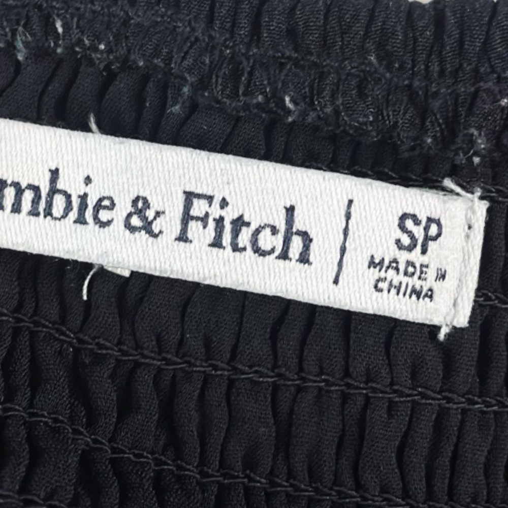 ABERCROMBIE & FITCH • Black Ruffle-Trim Long Sleeve Babydoll Mini Dress, SP - Picture 14 of 16